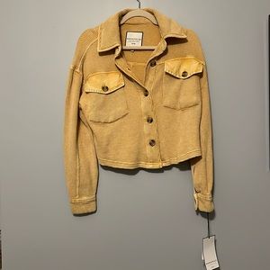 Mustard colored long sleeve shirt/jacket. NWT. BAGATELLE COLLECTION NEW YORK